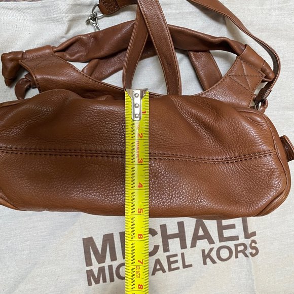 Michael Kors Leather Shoulder Bag w Crossbody Strap - Great Condition, RRP $349 - Picture 12 of 16